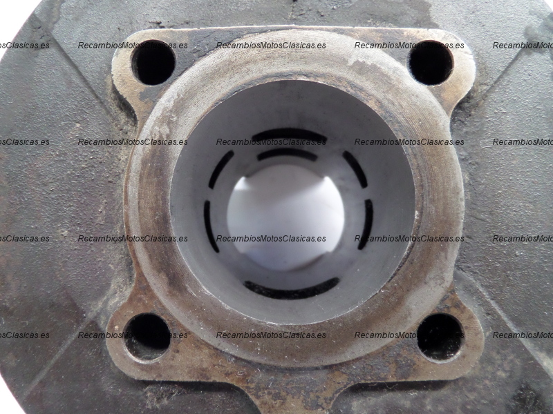 Foto 2 detallada de cilindro y piston Vespa PK-75-XL--USADO--